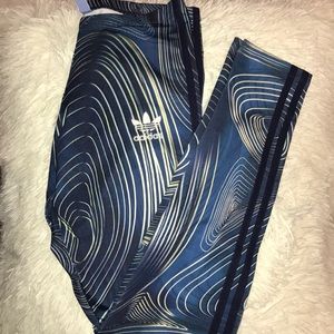 Adidas printed leggings!
